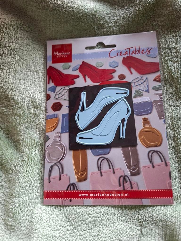 Marianne Design Snijmal - Schoenen, Ophalen of Verzenden, Zo goed als nieuw, Frame of Mal, Overige merken