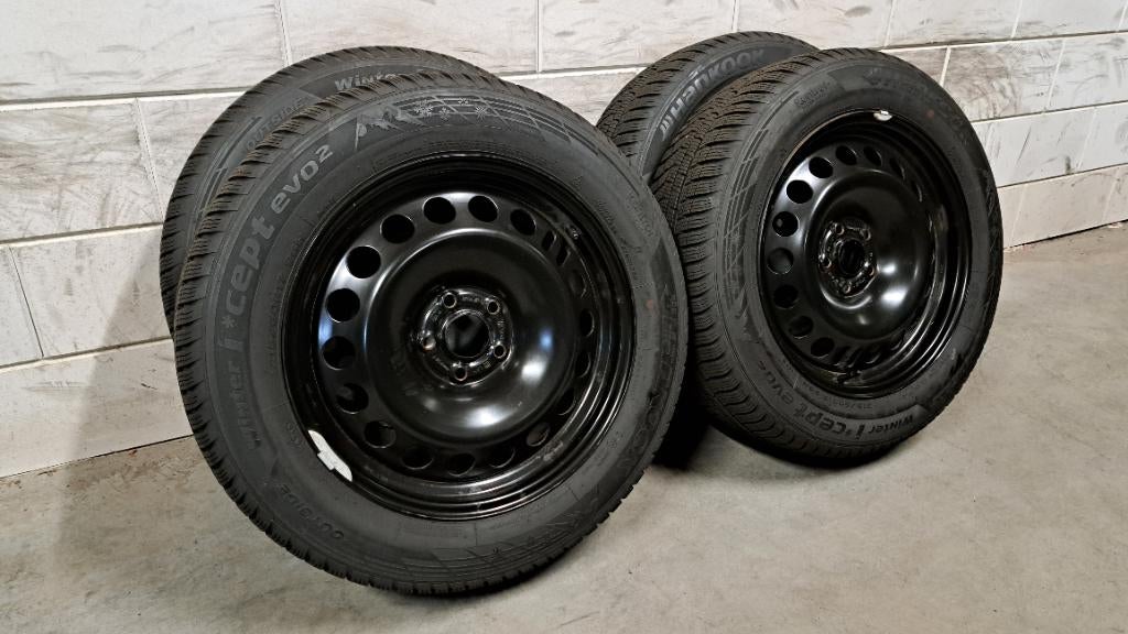 Winterbanden Opel Mokka Astra Chevrolet Trax 215/60/17, Auto-onderdelen, Banden en Velgen, Banden en Velgen, Winterbanden, 17 inch