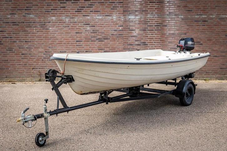 Boot met Buitenboordmotor 6pk en Trailer, Watersport en Boten, Ophalen, Gebruikt