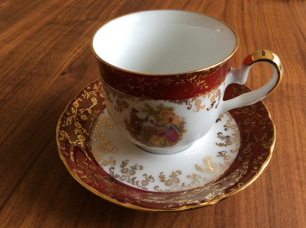 Vintage Bavaria kop en schotel met Fragonard afbeelding, Ophalen of Verzenden, Zo goed als nieuw, Porselein, Kop en/of schotel
