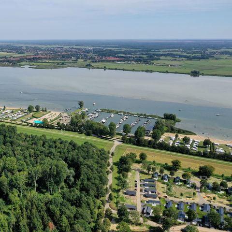 Accomodatie (voor 12 personen) tijdens Lowlands, Twee personen, Ticket of Toegangskaart