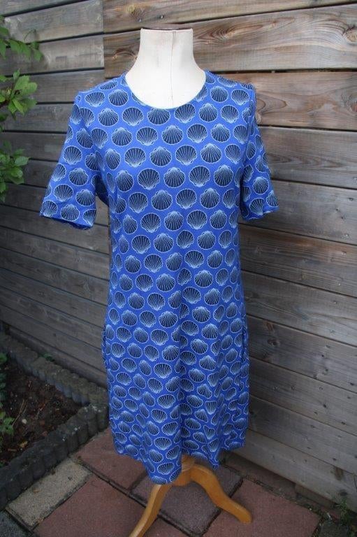 Jurk blauw/ zwart Juffrouw jansen mt L Vaste prijs, Blauw, Maat 42/44 (L), Ophalen of Verzenden, Zo goed als nieuw