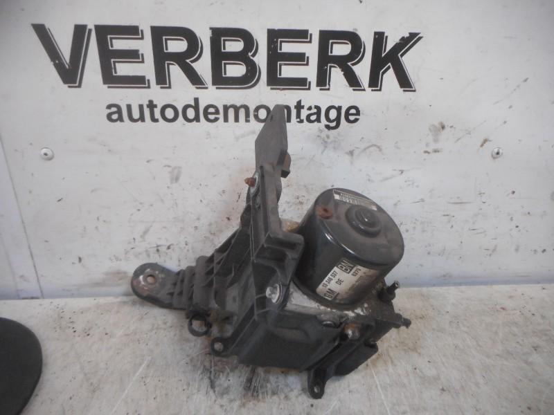 Abs Pomp Opel Astra H GTC (L08) (2005-08/2010-10) 13246537BN, Gebruikt, Bahnhofsplatz, Rüsselsheim am Main 65423, , Duitsland