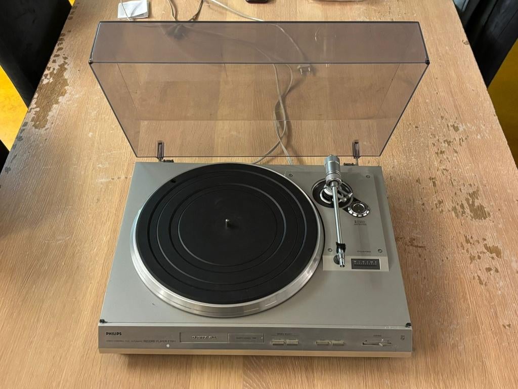 Platenspeler Philips F7511, Audio, Tv en Foto, Platenspelers, Ophalen, Philips, Automatisch, Zo goed als nieuw