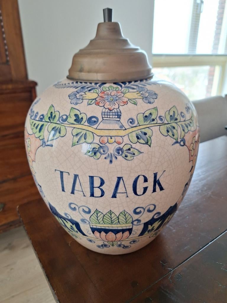 Tabaks pot, Ophalen