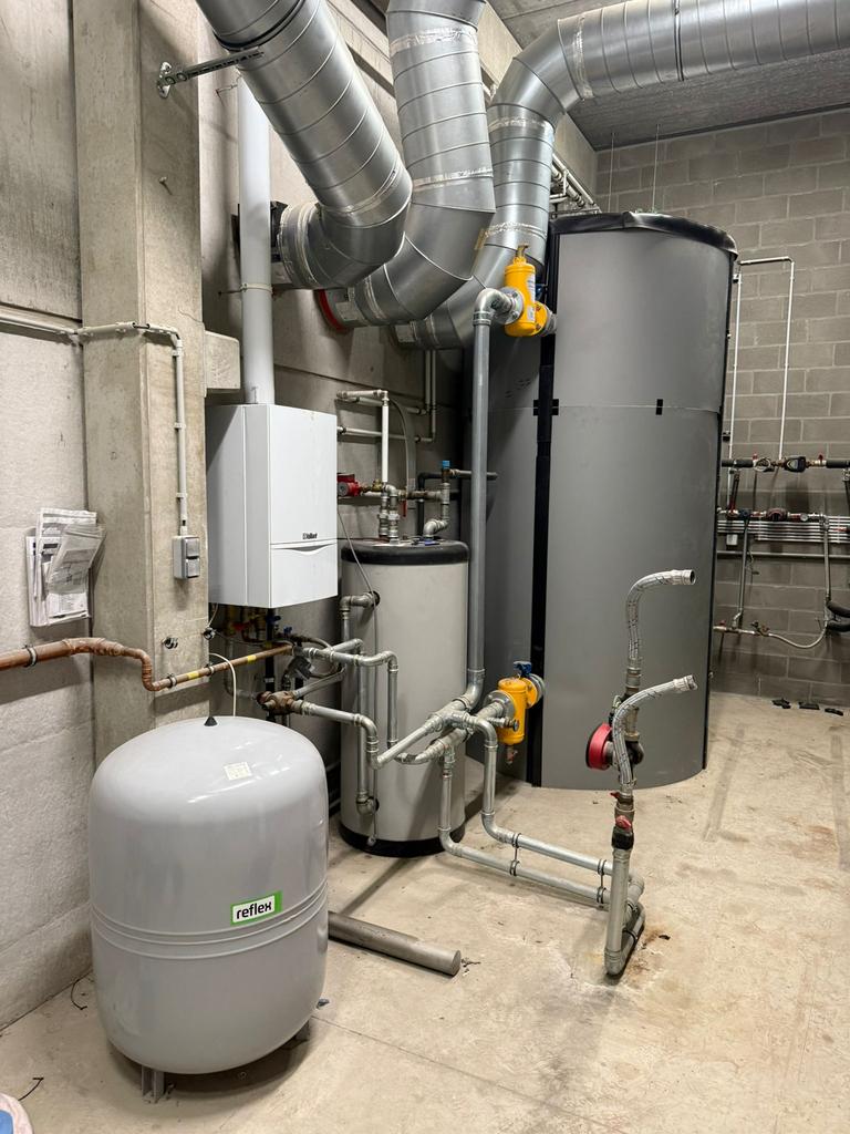 Cv Sinusverteiler GmbH Buffervat 5.000 Liter (2018), Gebruikt, Www.cvheat.com, 100 liter of meer, 6 t/m 10 jaar oud