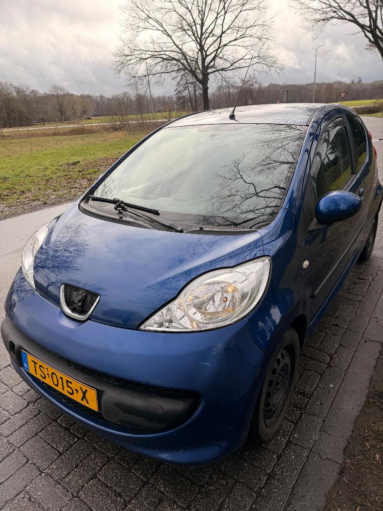 Nieuwe apk Auto Peugeot 107 blauw km 194704, Ophalen, Gebruikt