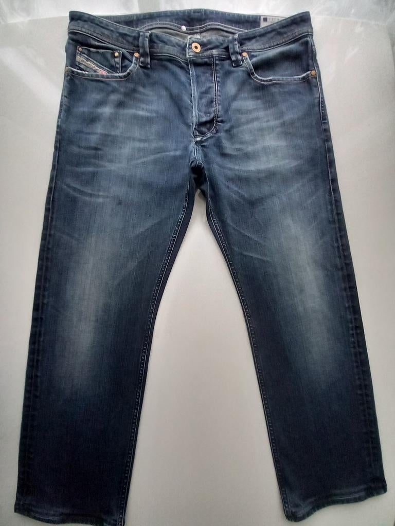 DIESEL LARKEE STRETCH JEANS TOPWASHING 008B2 SIZE 34, Ophalen of Verzenden, Zo goed als nieuw, Blauw, W33 - W34 (confectie 48/50)