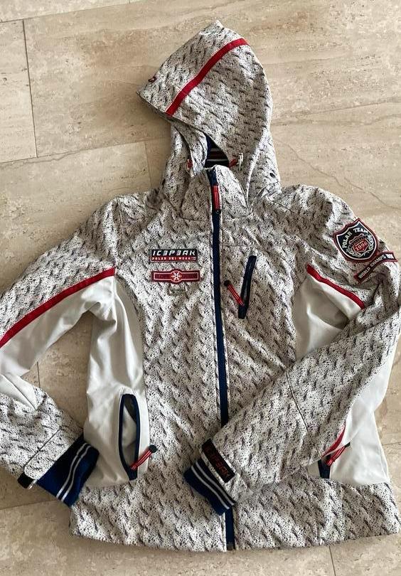 Ski jas maat 38, Kleding | Dames, Wintersportkleding, Ophalen, Zo goed als nieuw, Maat 38/40 (M), Jack