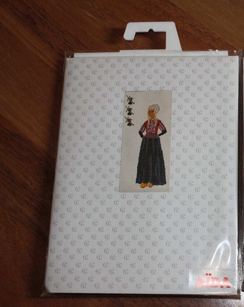 borduurpakket aida van marken, Ophalen of Verzenden, Nieuw, Handborduren, Borduurpakket
