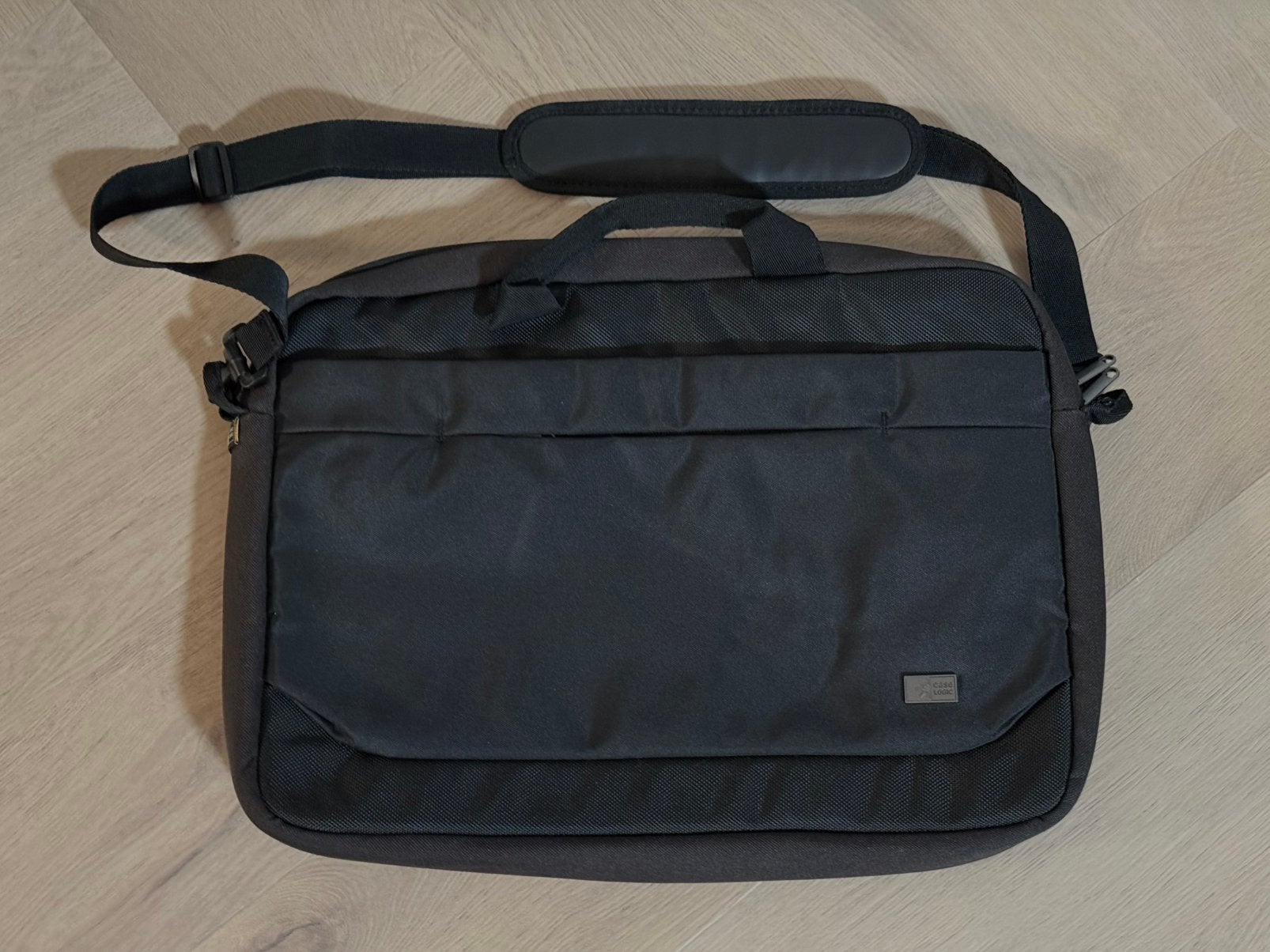 Case Logic laptoptas voor 15 inch laptops, zwart, Gebruikt, Gevoerd laptopvak, Ophalen of Verzenden, Laptophoes