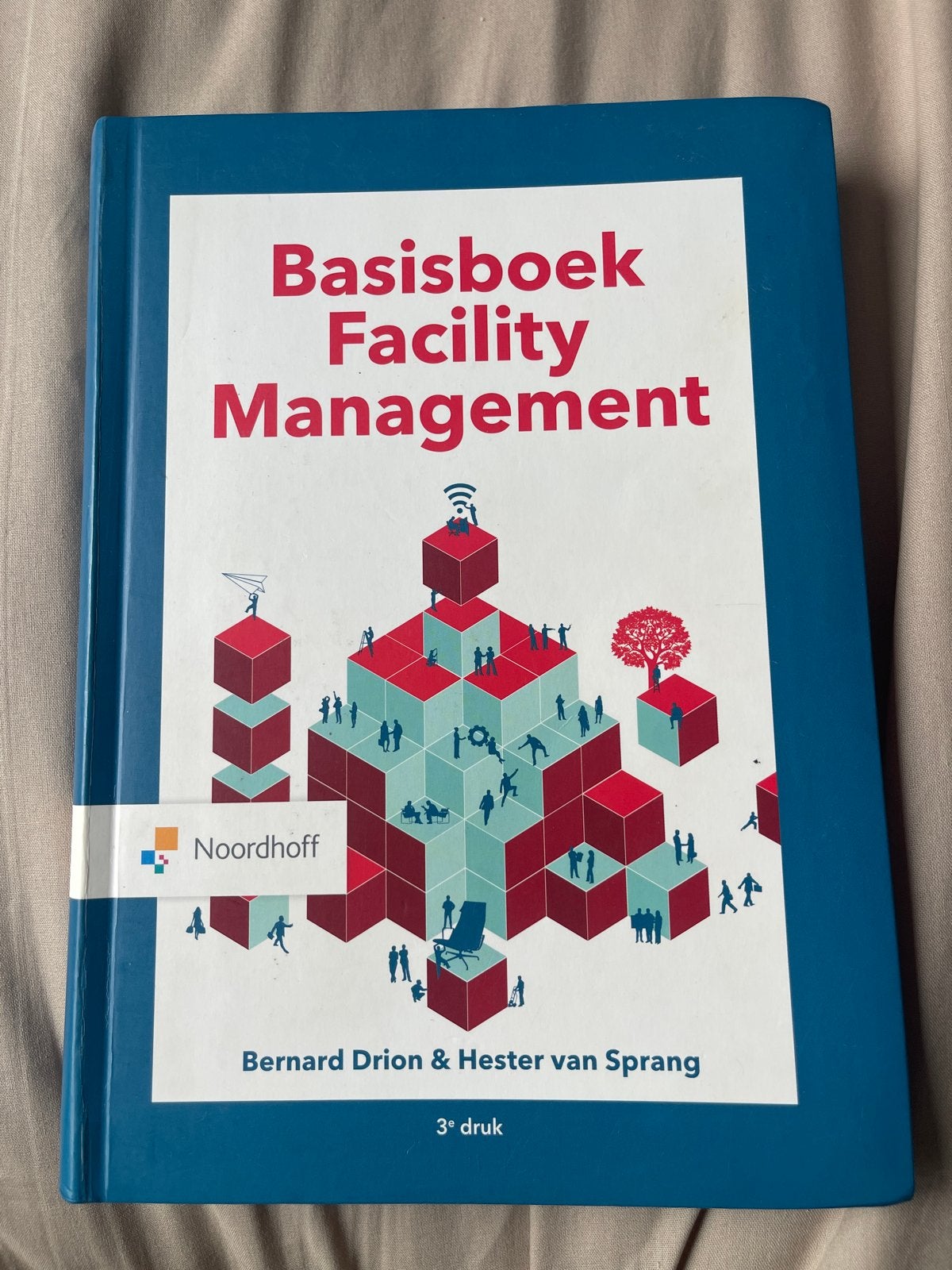 Basisboek Facility Management 3e druk - Bernard Drion, Ophalen of Verzenden, Zo goed als nieuw, HBO