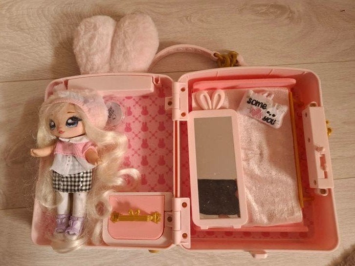 Na! Na! Na! Surprise koffer Konijn met Pop en Accessoires, Ophalen, Zo goed als nieuw, Overige typen