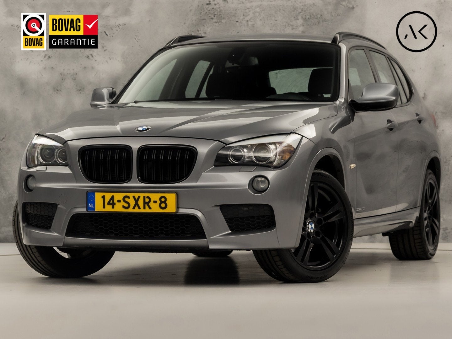 BMW X1 sDrive20i M Sport 184Pk Automaat (GROOT NAVI, CLIMATE, Auto's, Achterwielaandrijving, Zwart, 4 cilinders, Alcantara