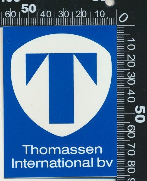 Sticker: Thomassen International, Ophalen of Verzenden, Zo goed als nieuw, Bedrijf of Vereniging