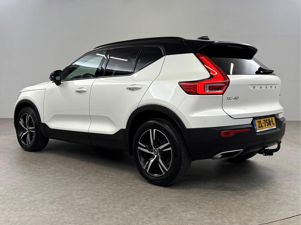 Volvo XC40 1.5 T3 R-Design | Pano | Virtual | Camera | Stoel, Auto's, Volvo, Gebruikt, Euro 6, Wit, Origineel Nederlands