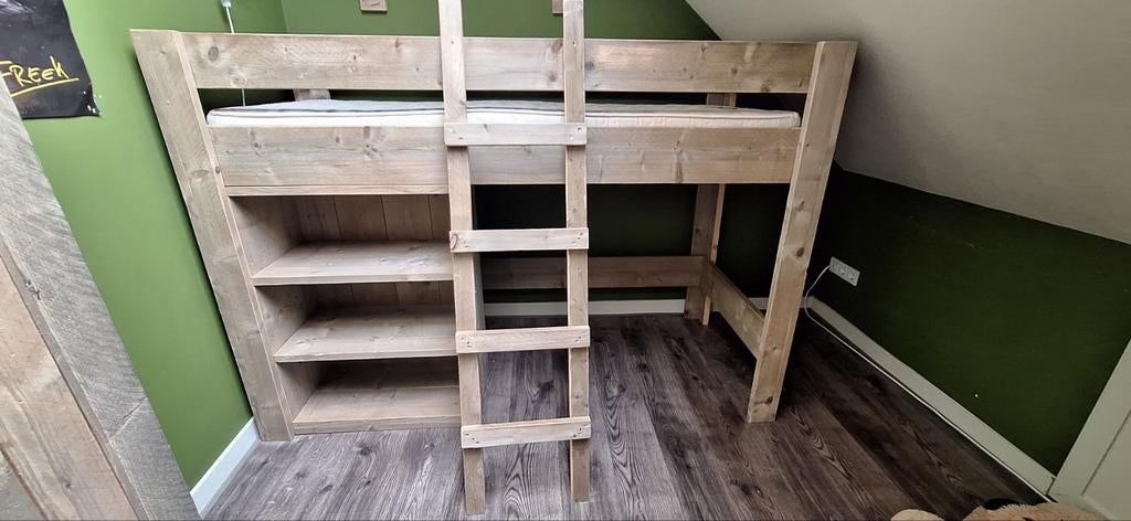 Steigerhouten hoogslaper, Kinderen en Baby's, Kinderkamer | Stapelbedden en Hoogslapers, Ophalen, Hoogslaper