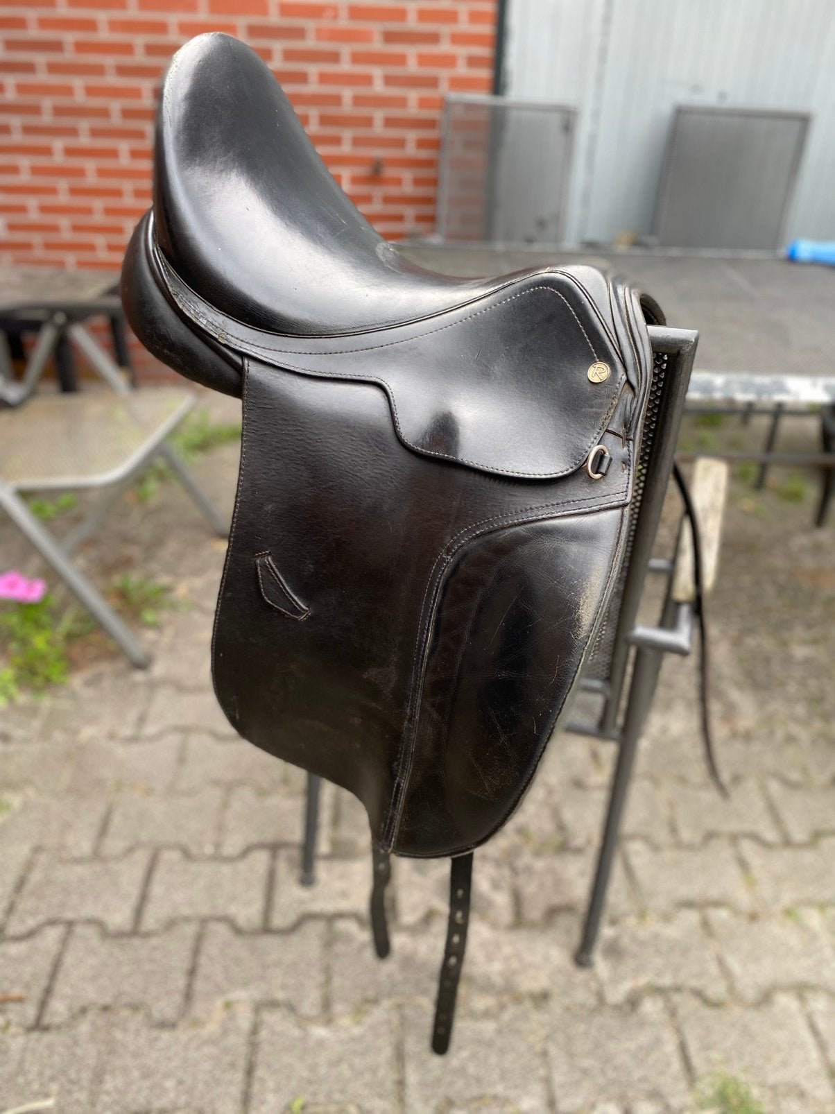 Rösner Monopol dressuurzadel 17 inch – zwart, Ophalen, Zo goed als nieuw, Dressuur