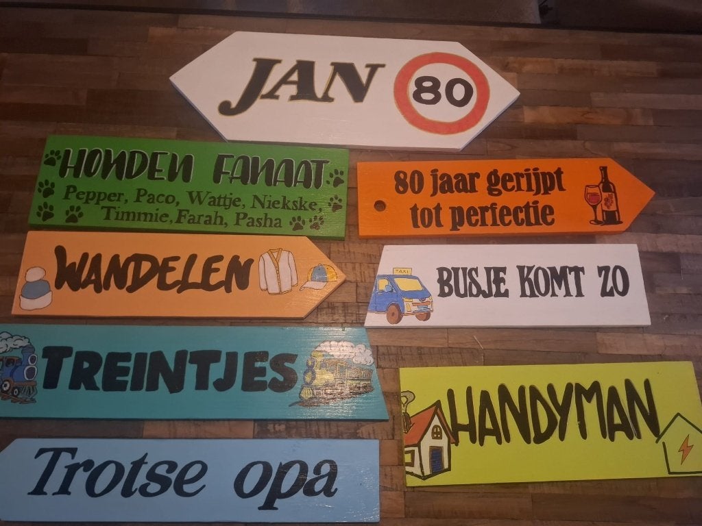 Jubileumbord hout op maat | Sarah Abraham | Feest & tuin!!!, RW Houtidee – handgemaakte houten jubileumborden, feestborden, wegwijsborden en wegwijzers op maat voor jubileum, verjaardag, Sarah, Abraham, bruiloft, tuinfeest en erepoort. Eigen tekst, kleur, maat en vorm. Persoonlijk, uniek en weerbestendig gemaakt.