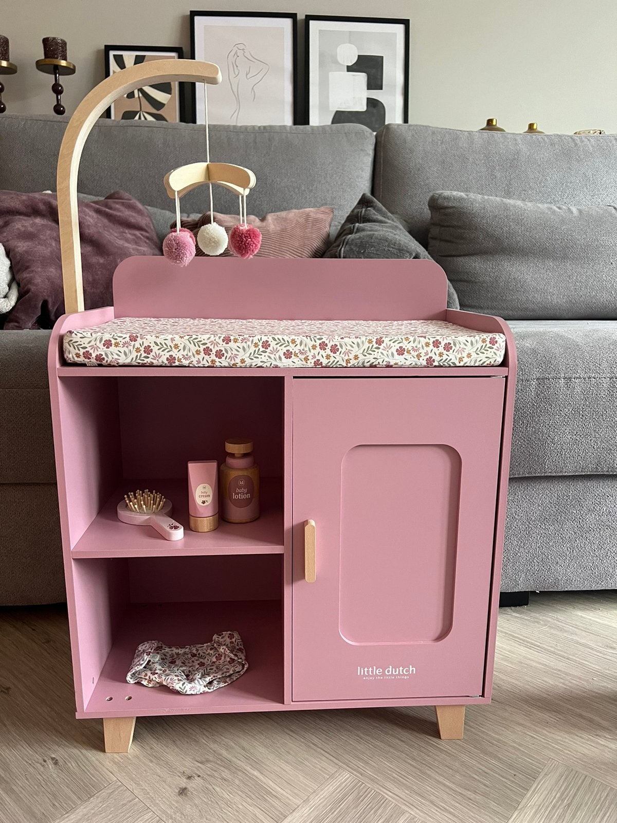 Little Dutch Houten Commode met Accessoires, Kinderen en Baby's, Speelgoed | Poppenhuizen, Ophalen, Zo goed als nieuw, Toebehoren