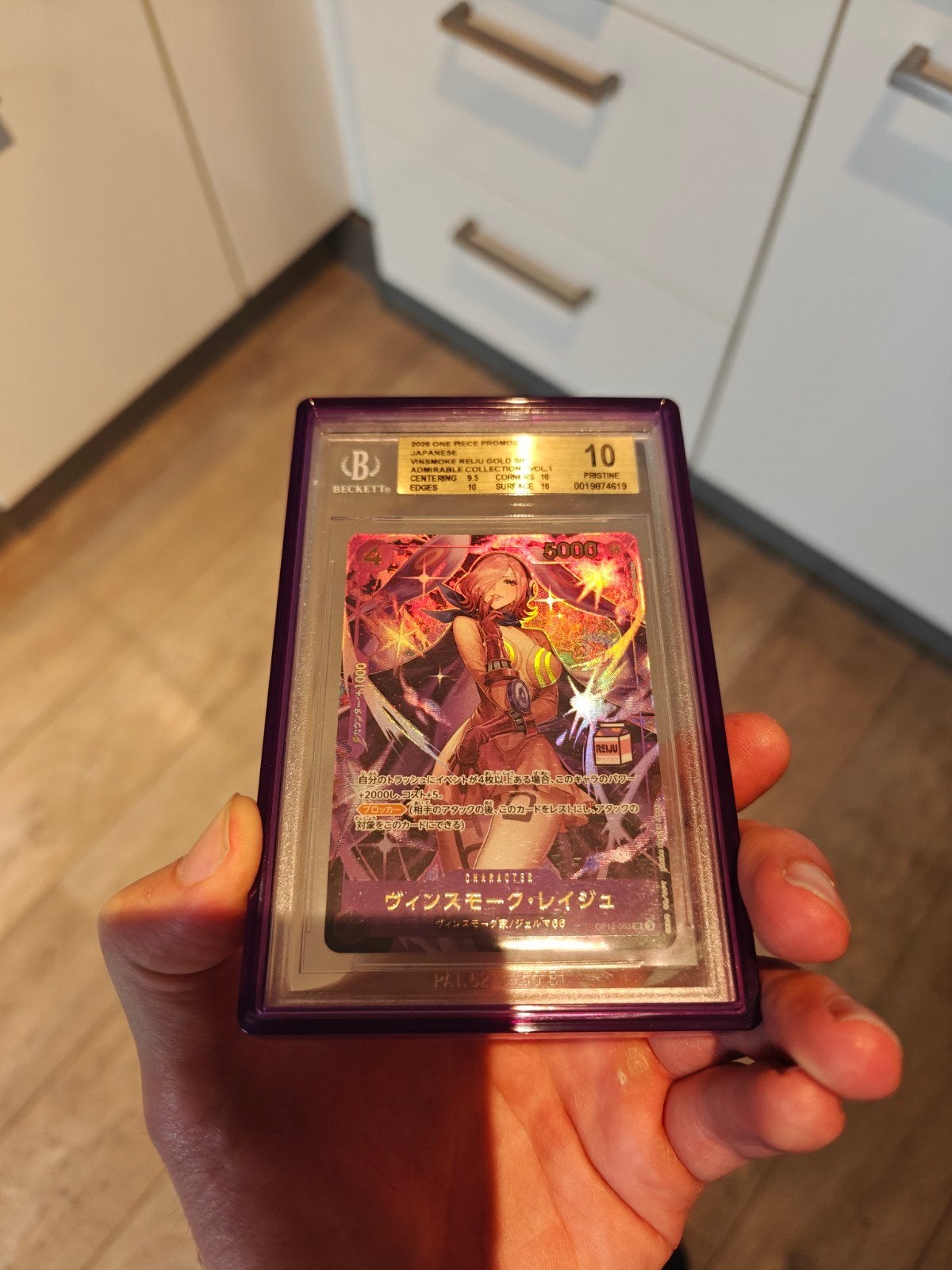 One Piece Card Game Vinsmoke Reiju Gold SR BGS 10 Pristine, Ophalen, Nieuw, Losse kaart, Foil