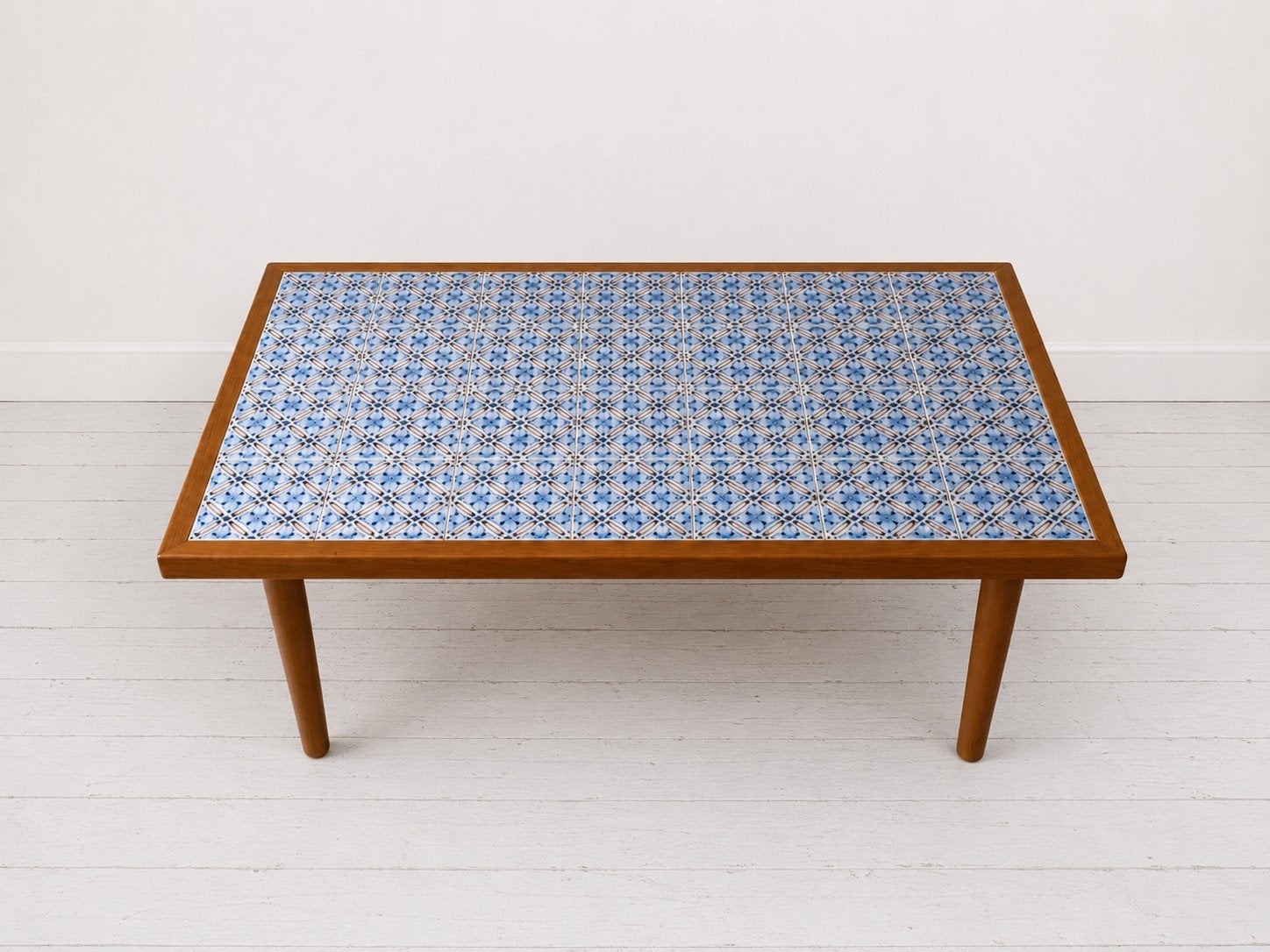 Vintage Scandinavische tegel salontafel, Huis en Inrichting, Tafels | Salontafels, 100 tot 150 cm, Teakhout, Minder dan 50 cm