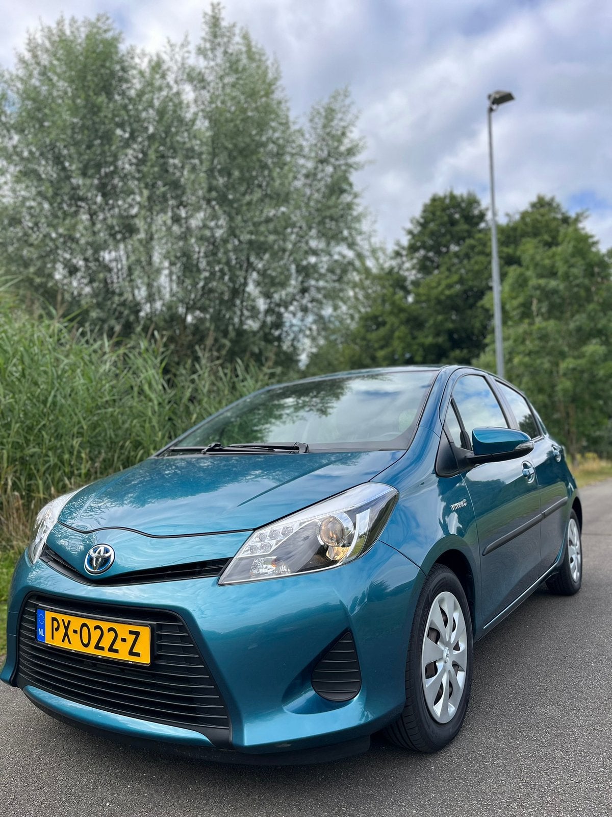 Toyota Yaris 1.5 Full Hybrid CVT 5DR 2012 Blauw APK 7/2027, 74 pk, 4 cilinders, Blauw, 1070 kg
