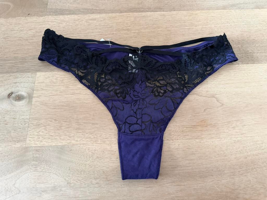 Nina von C string 42 NIEUW!! Nu €5, Kleding | Dames, Ophalen of Verzenden, Blauw, String
