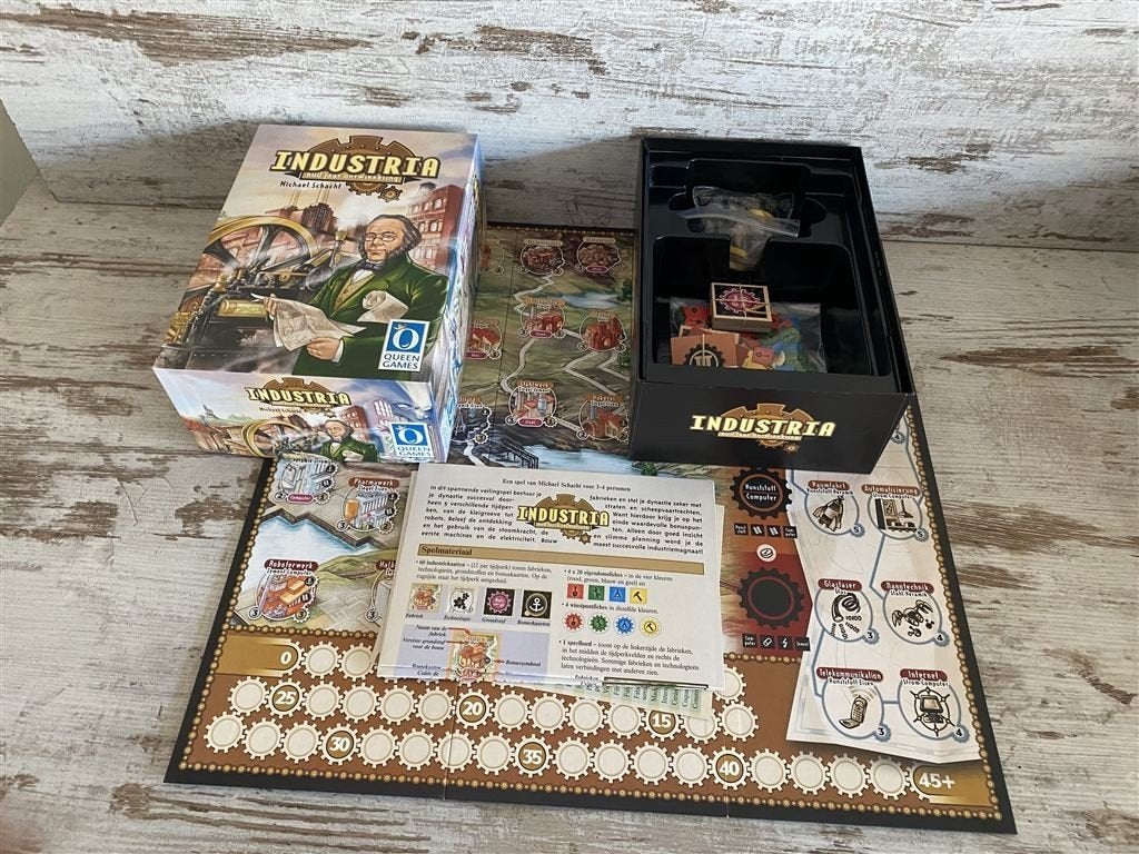 Industria 600 jaar ontwikkeling Queen games [s2060], Hobby en Vrije tijd, Gezelschapsspellen | Bordspellen, Verzenden, Zo goed als nieuw