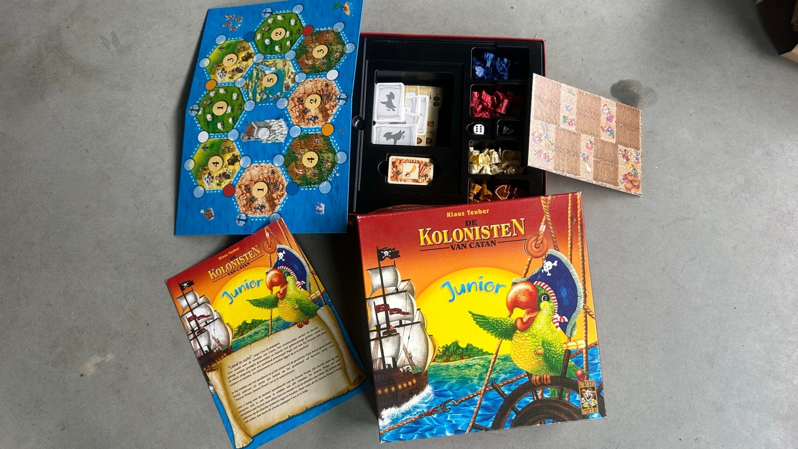 De Kolonisten van Catan Junior Bordspel, Drie of vier spelers, Ophalen of Verzenden, Zo goed als nieuw