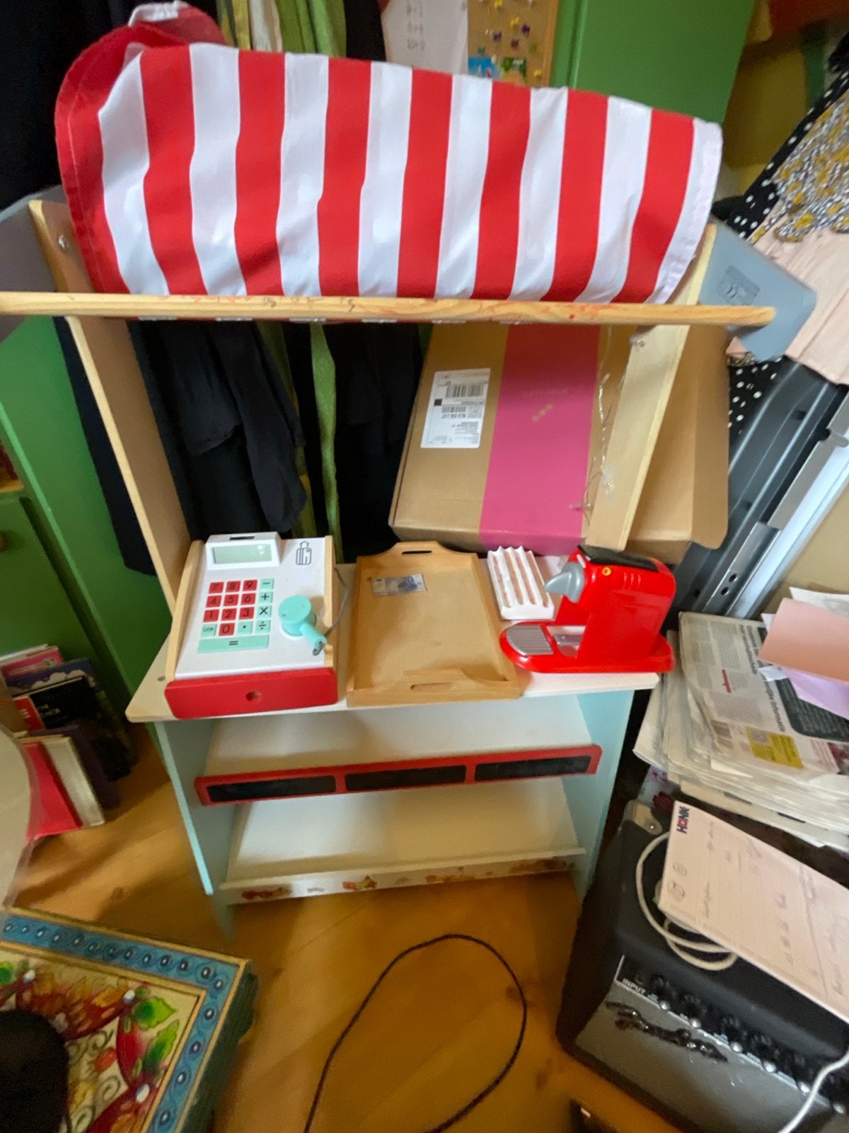 Houten speelgoedwinkel met kassa en accessoires OPRUIMING, Ophalen, Gebruikt, Jongen of Meisje