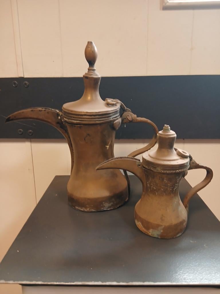 Set van 2 Antieke Koperen Koffiekannen, Antiek en Kunst, Antiek | Koper en Brons, Ophalen of Verzenden, Koper