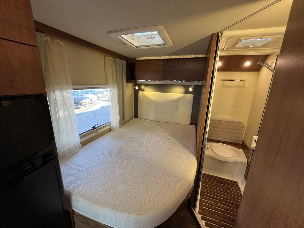 Eura Mobil Profila 670 SB 180PK Automaat, Chemisch toilet, Ringverwarming, Fiat, Tot en met 2