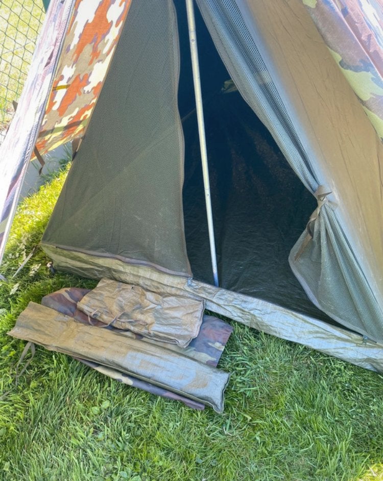 Army tent, Caravans en Kamperen, Ophalen, Zo goed als nieuw