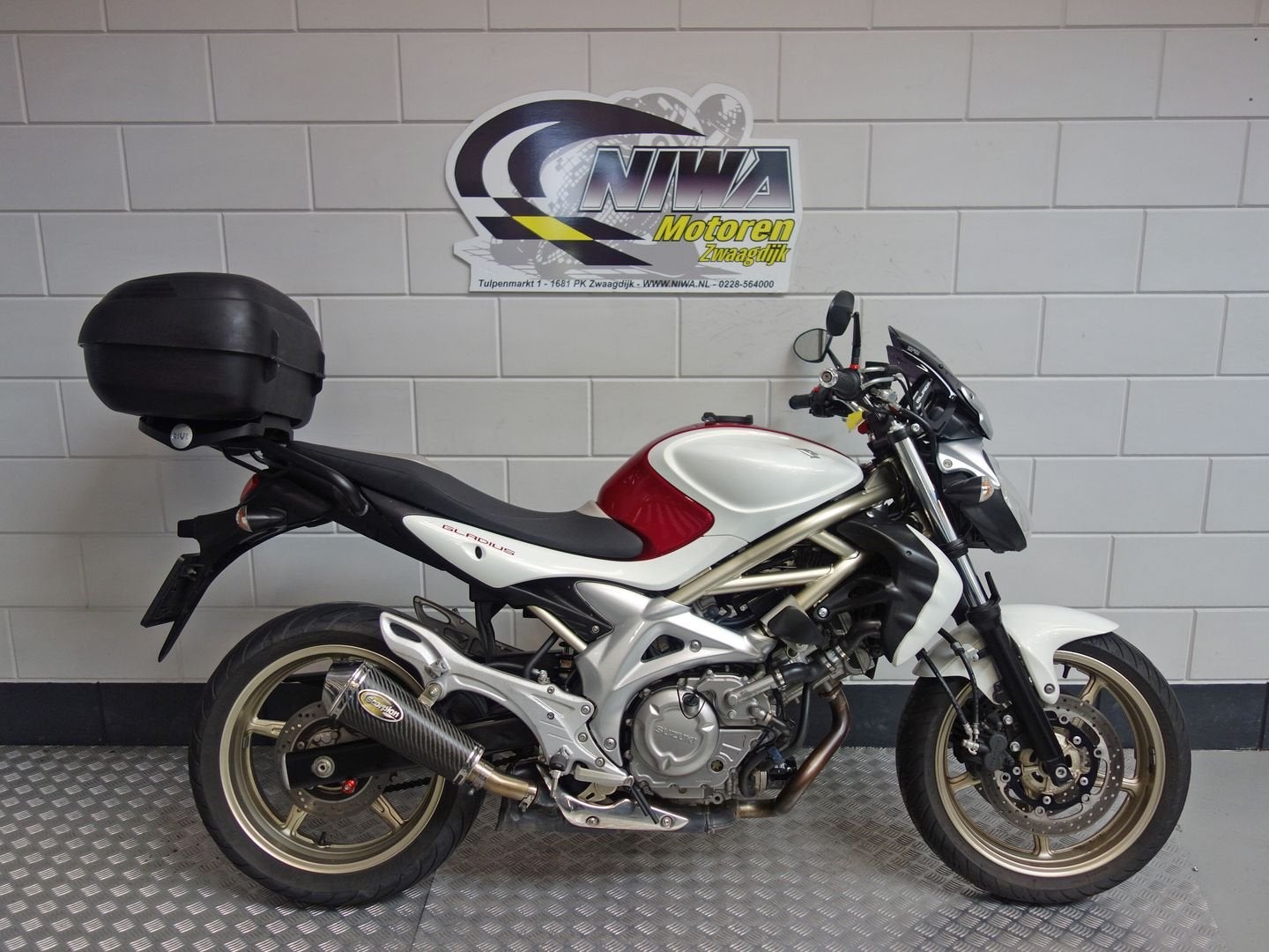 SUZUKI SFV 650 GLADIUS, SUZUKI, 4 cilinders, Motorrijbewijs A, Bedrijf