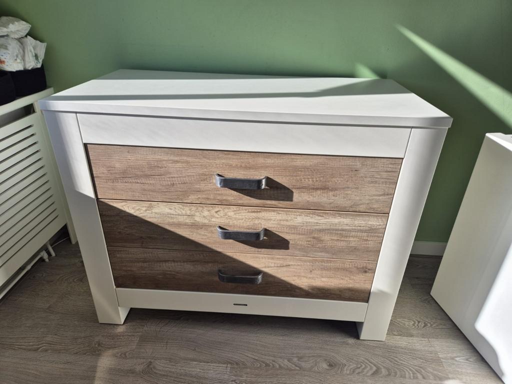Kidsmill Commode Long Island Wit/Hout - Zo goed als nieuw, Kinderen en Baby's, Kinderkamer | Commodes en Kasten, 50 tot 70 cm