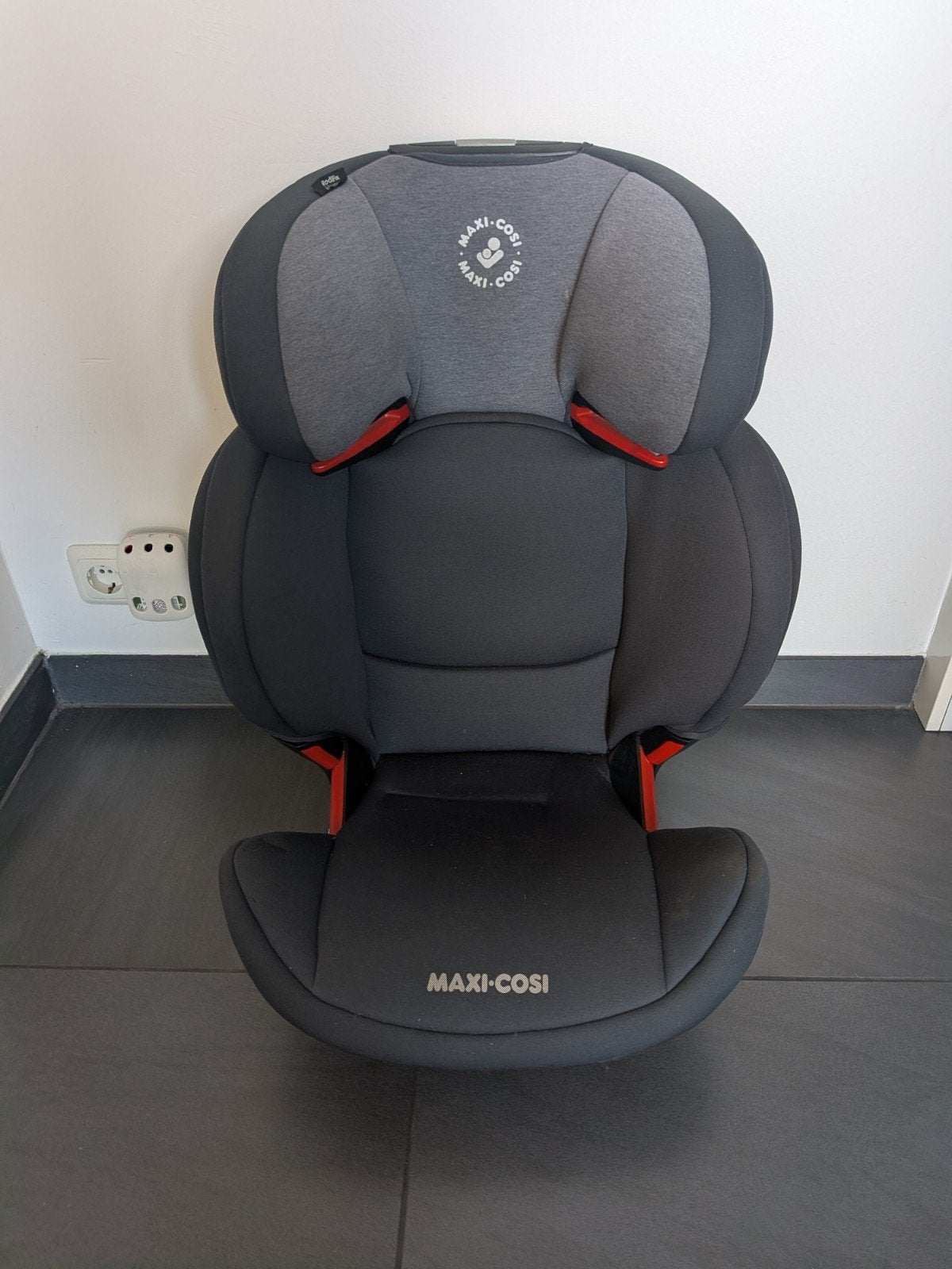 Maxi-Cosi RodiFix autostoel - Groep 2/3 (15-36 kg), Ophalen, Autogordel of Isofix, Gebruikt, 15 t/m 36 kg