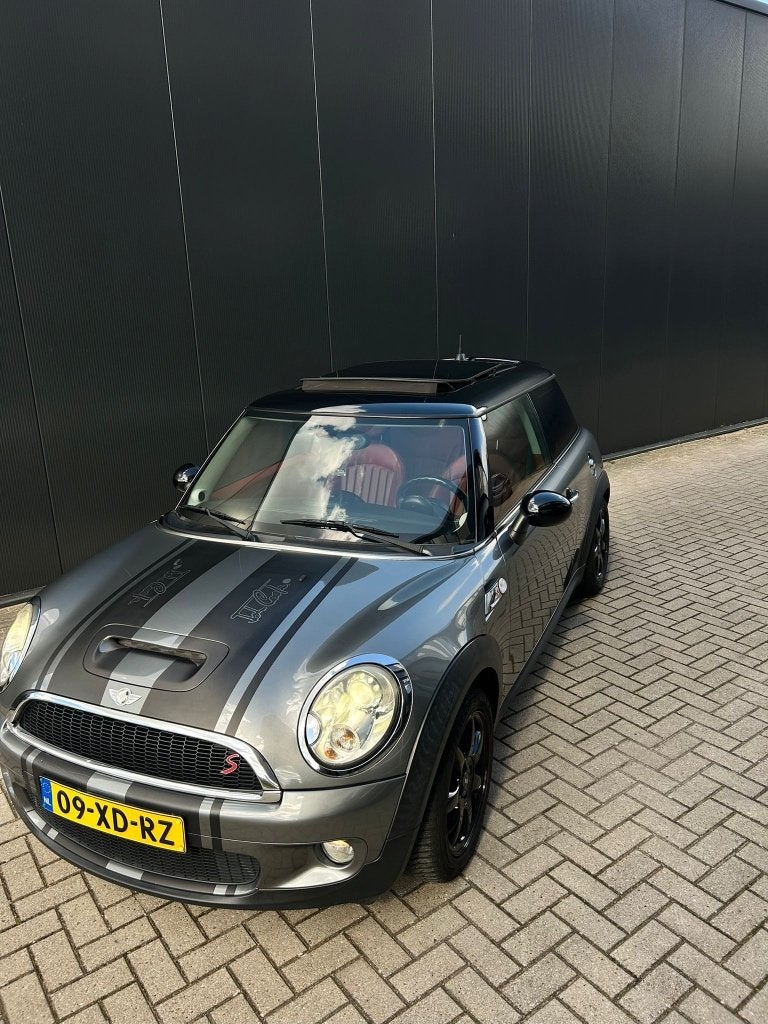 Mini 1.6 16V Cooper S 128KW 2007 Grijs, Voorwielaandrijving, 4 stoelen, 49 €/maand, Overige kleuren