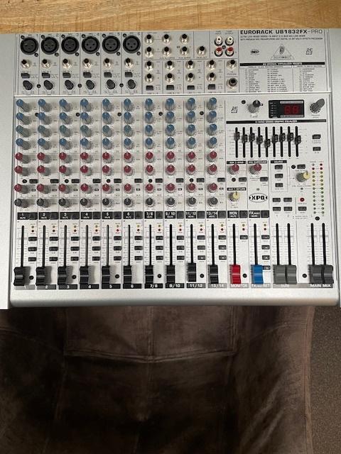 Behringe Eurorack UB1832FX-Pro, Ophalen, Zo goed als nieuw, Audio