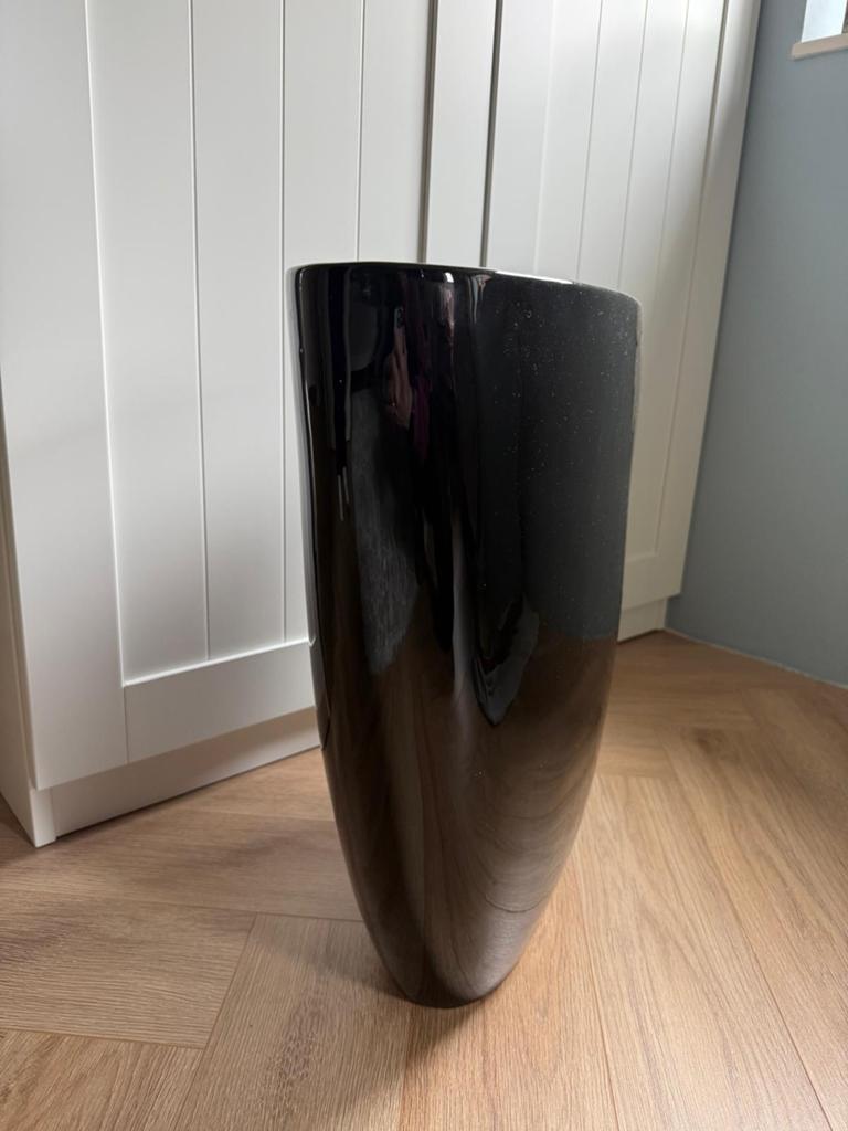 Prachtige ovalen zwarte vaas glanzend, Huis en Inrichting, Woonaccessoires | Vazen, Ophalen, Zwart, Minder dan 50 cm
