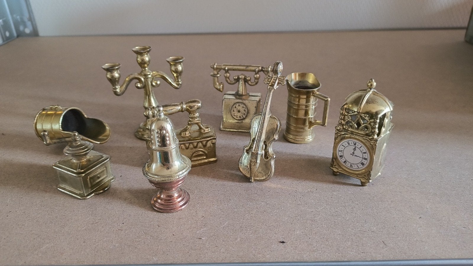 Set van 7 Miniatuur Messing Decoratieve Objecten, Ophalen