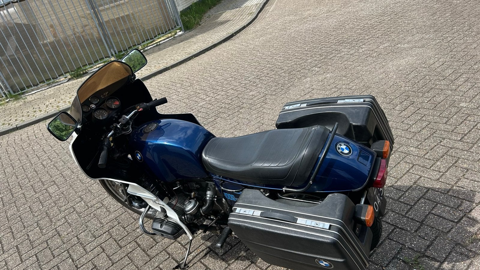 Foto 9 van BMW R100 RS - 1977 - Nieuwe accu, gereviseerde voorvorken