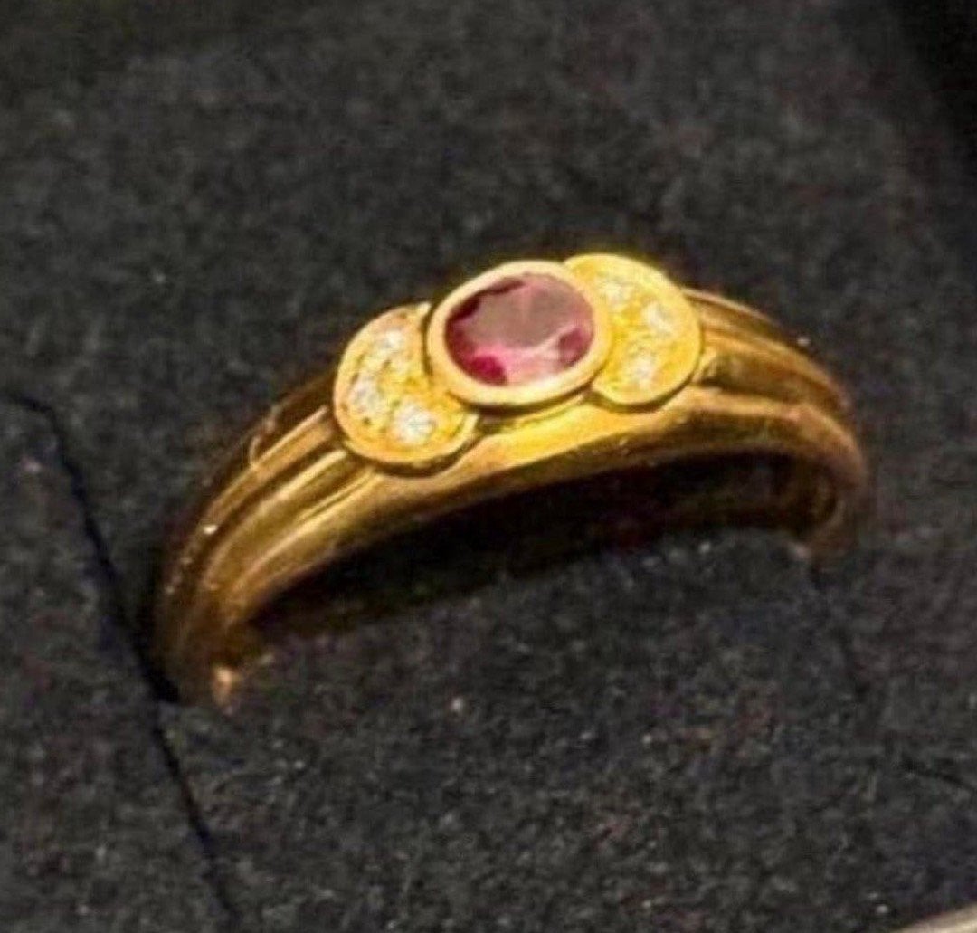18 karaat gouden ring met natuurlijke diamanten en robijn!, 20 of groter, Ophalen of Verzenden, Met edelsteen, Dame