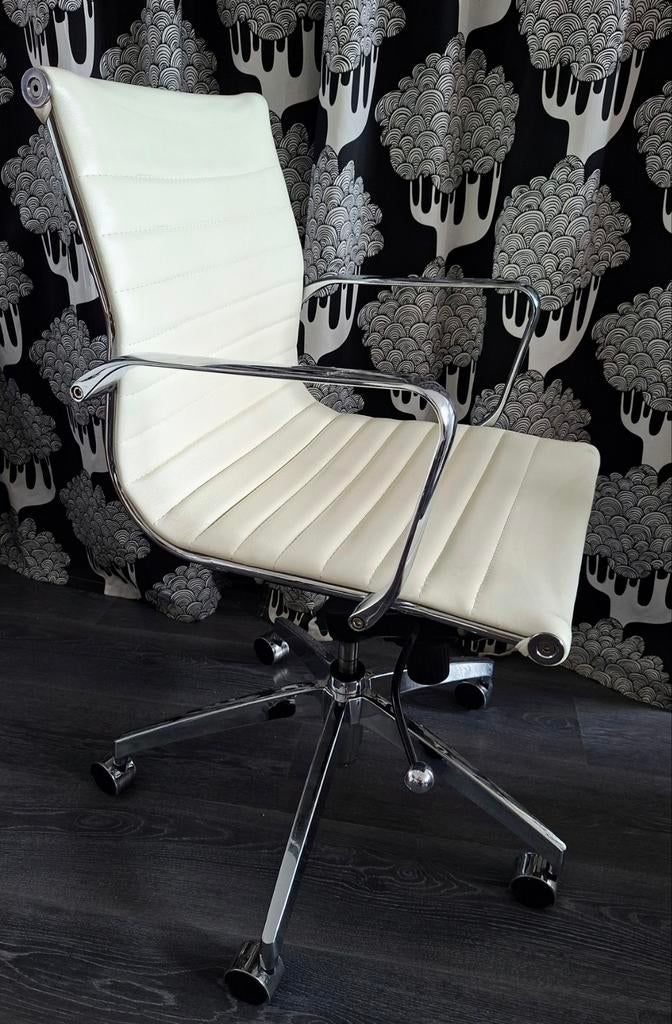 Design bureaustoel/geïnspireerd op Eames, Ophalen, Gebruikt, Wit, Bureaustoel