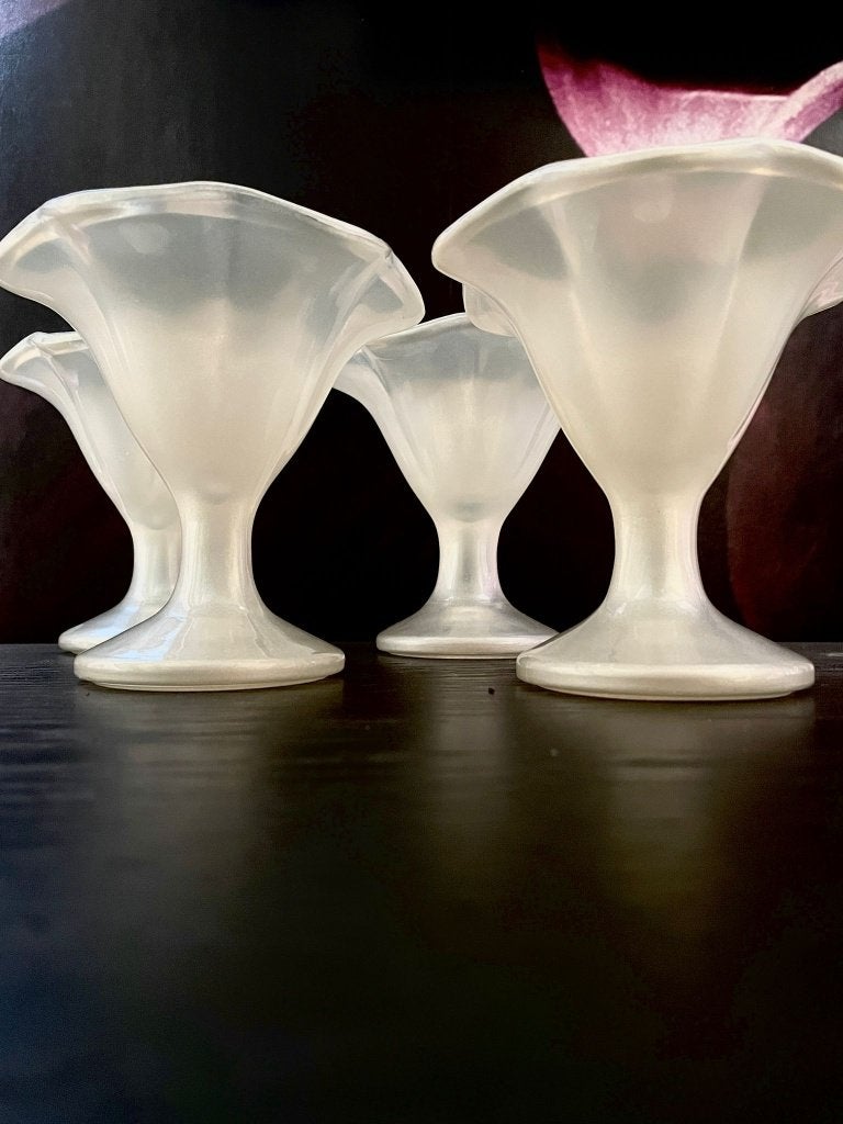 Midcentury parelmoer glazen ijscoupes (4), Italië., Glas of Glazen, Ophalen of Verzenden, Overige stijlen, Glas