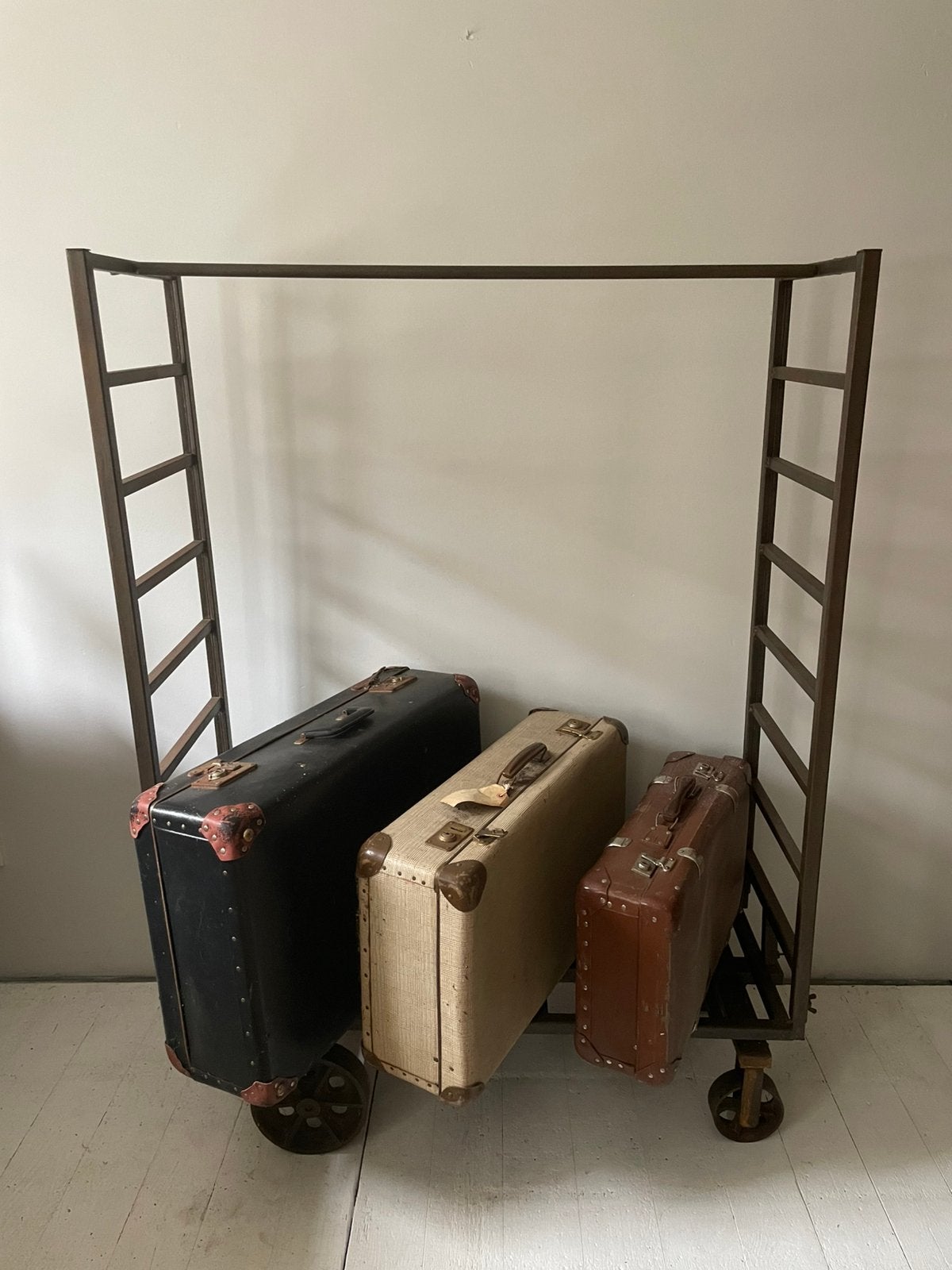 Industrieel vintage oude transport kar, Ophalen, Gebruikt