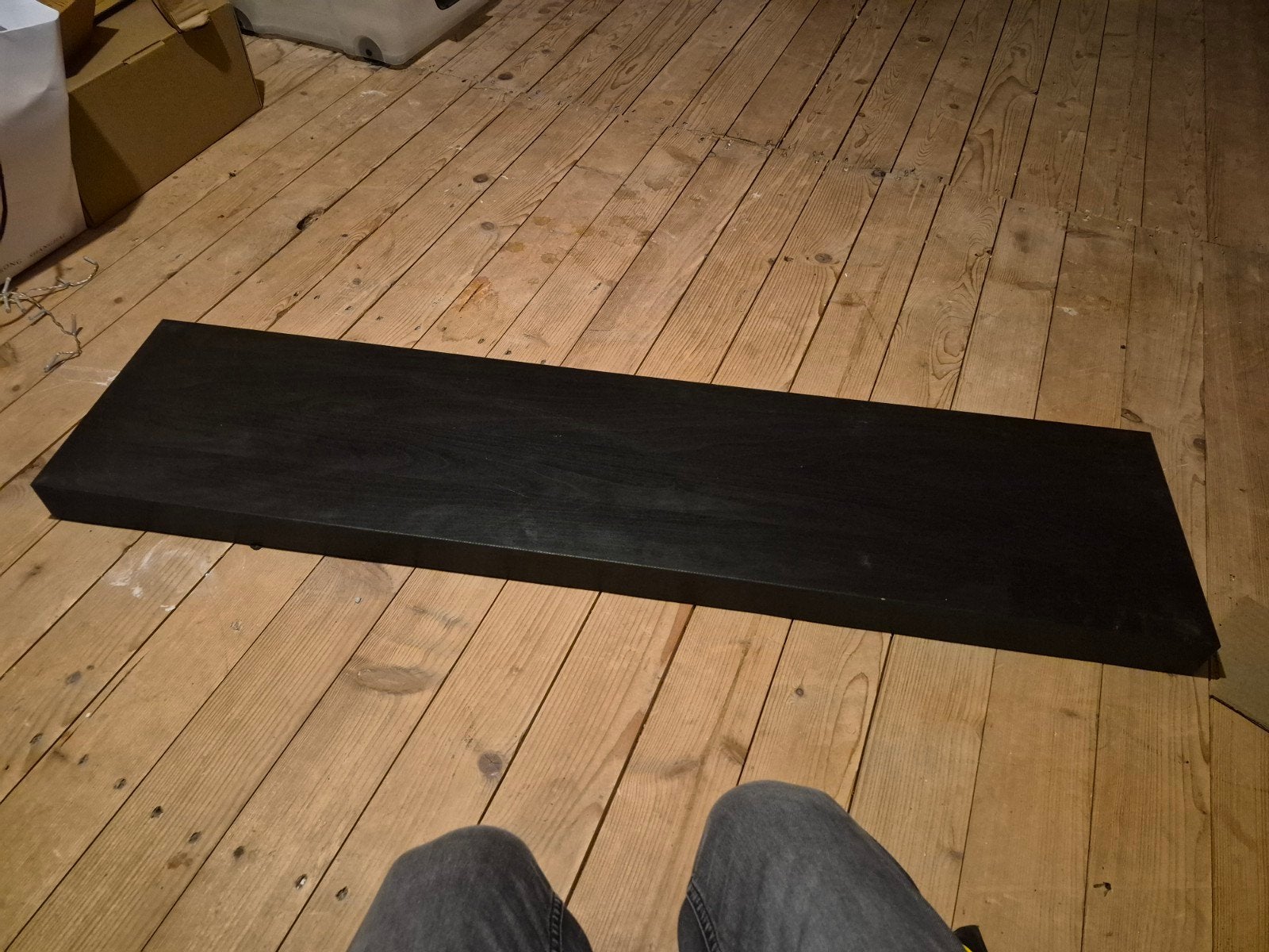 6 zwarte wandplanken van ikea, Ophalen, Gebruikt
