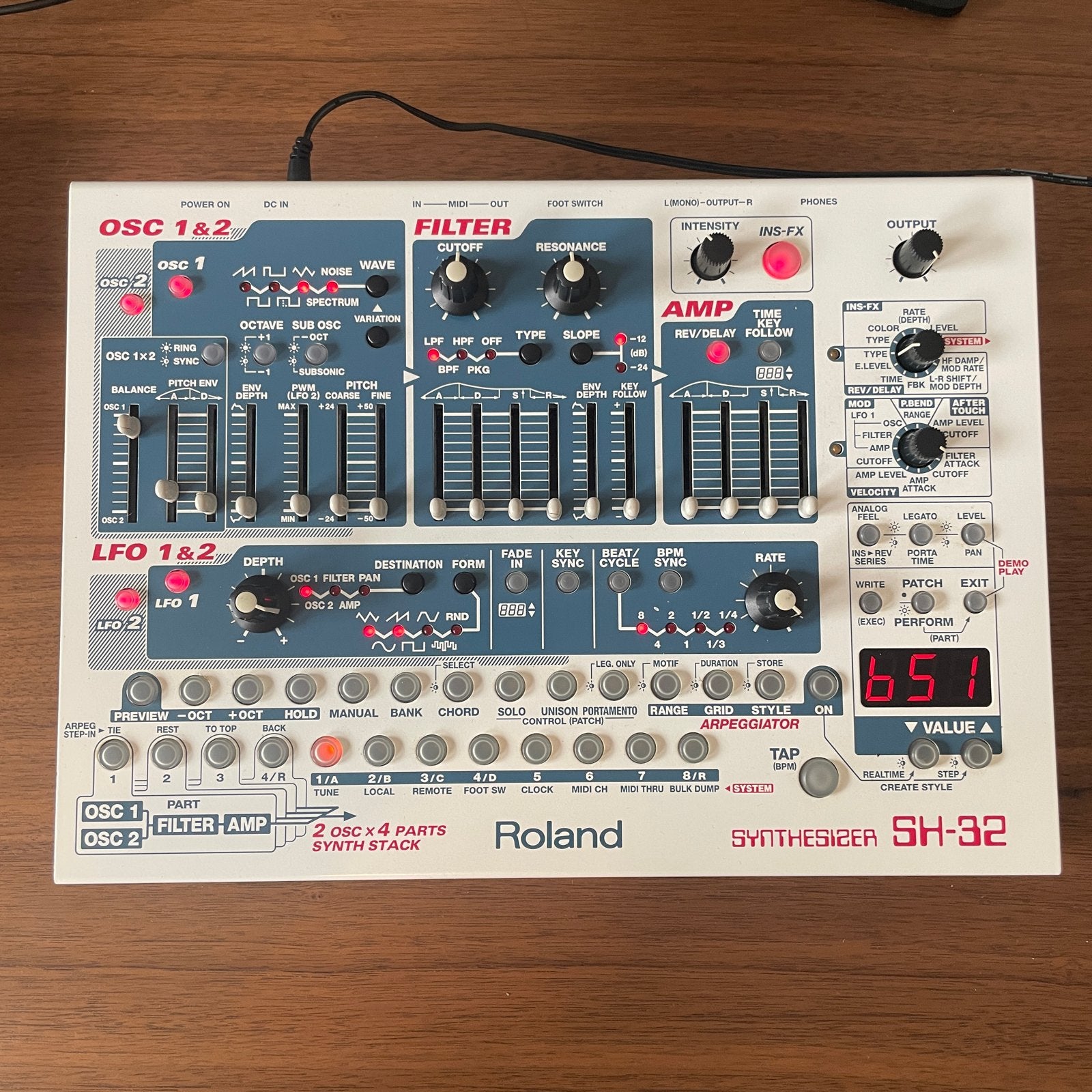 Roland SH-32 Synthesizer / Groovebox - Uitstekende Staat, Muziek en Instrumenten, Gebruikt, Roland, Met midi-aansluiting, Overige aantallen