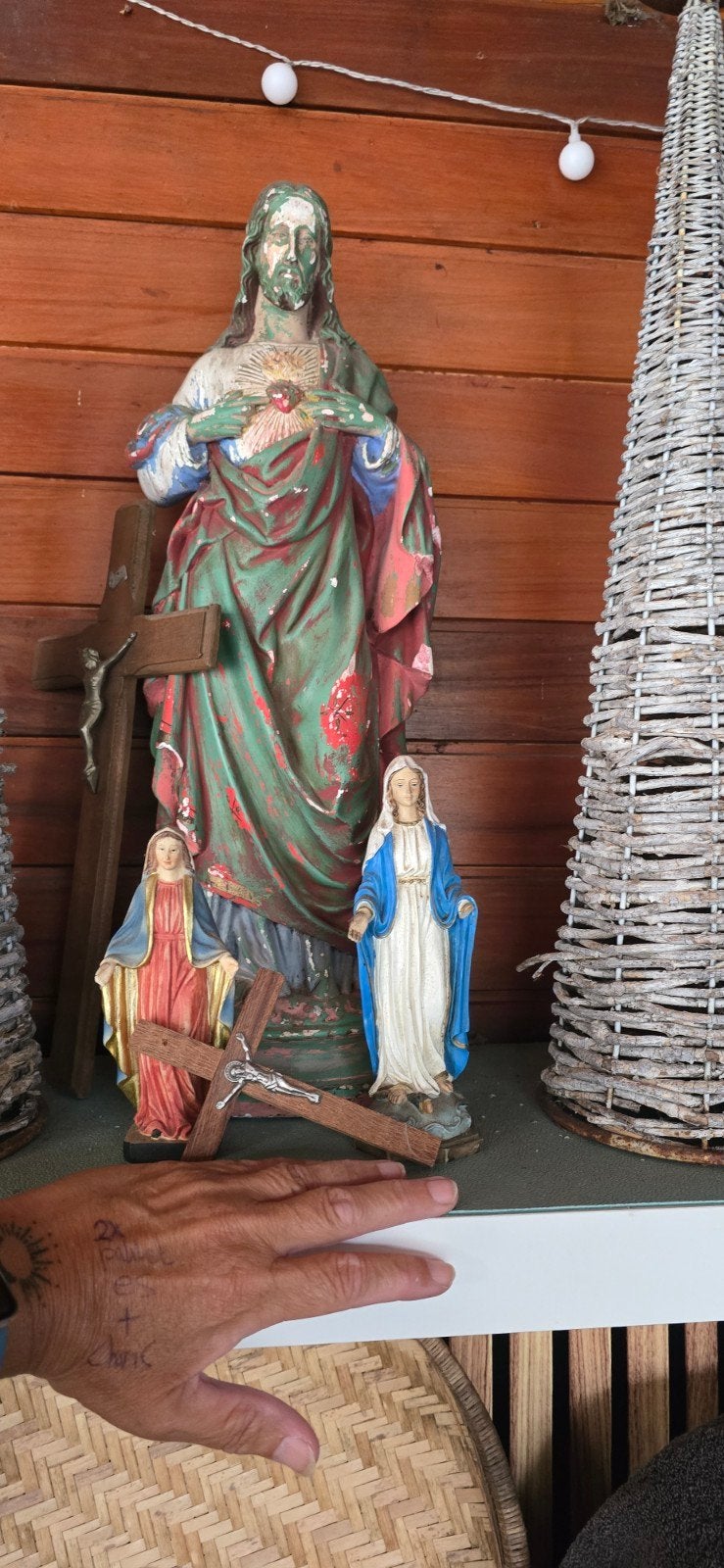 Antieke religieuze beelden: Jezus, Maria en kruizen, Ophalen of Verzenden