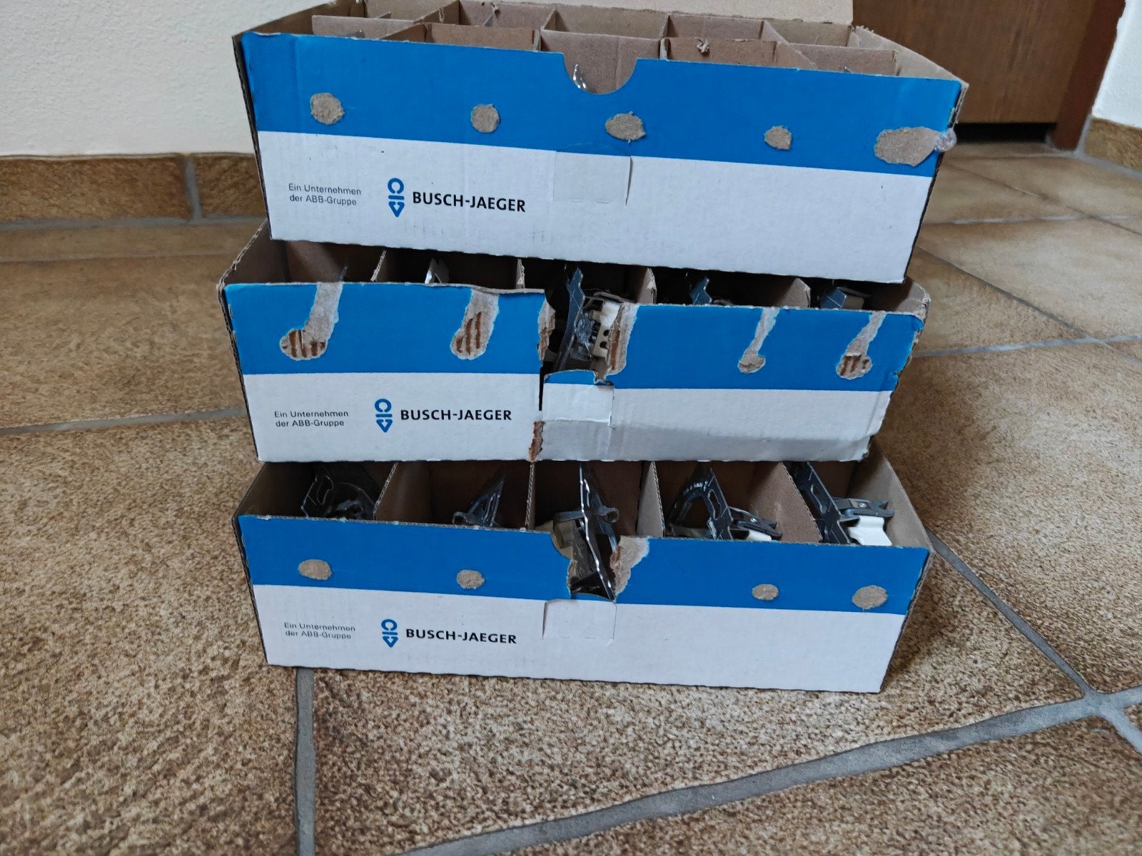 Busch-Jaeger wandcontactdoos inbouw, Ophalen, Nieuw, Stopcontact
